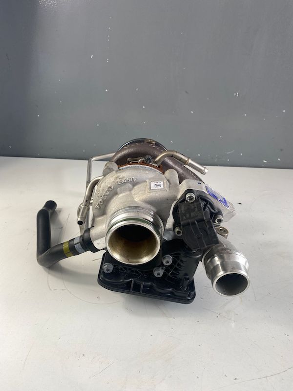 Gasoline turbocharger 30.000km VOLVO XC60 S60 2018-2023